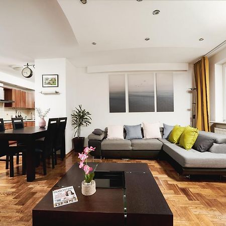 Lumina Spacious Apartment Near The Railway Station Warszawa Eksteriør billede