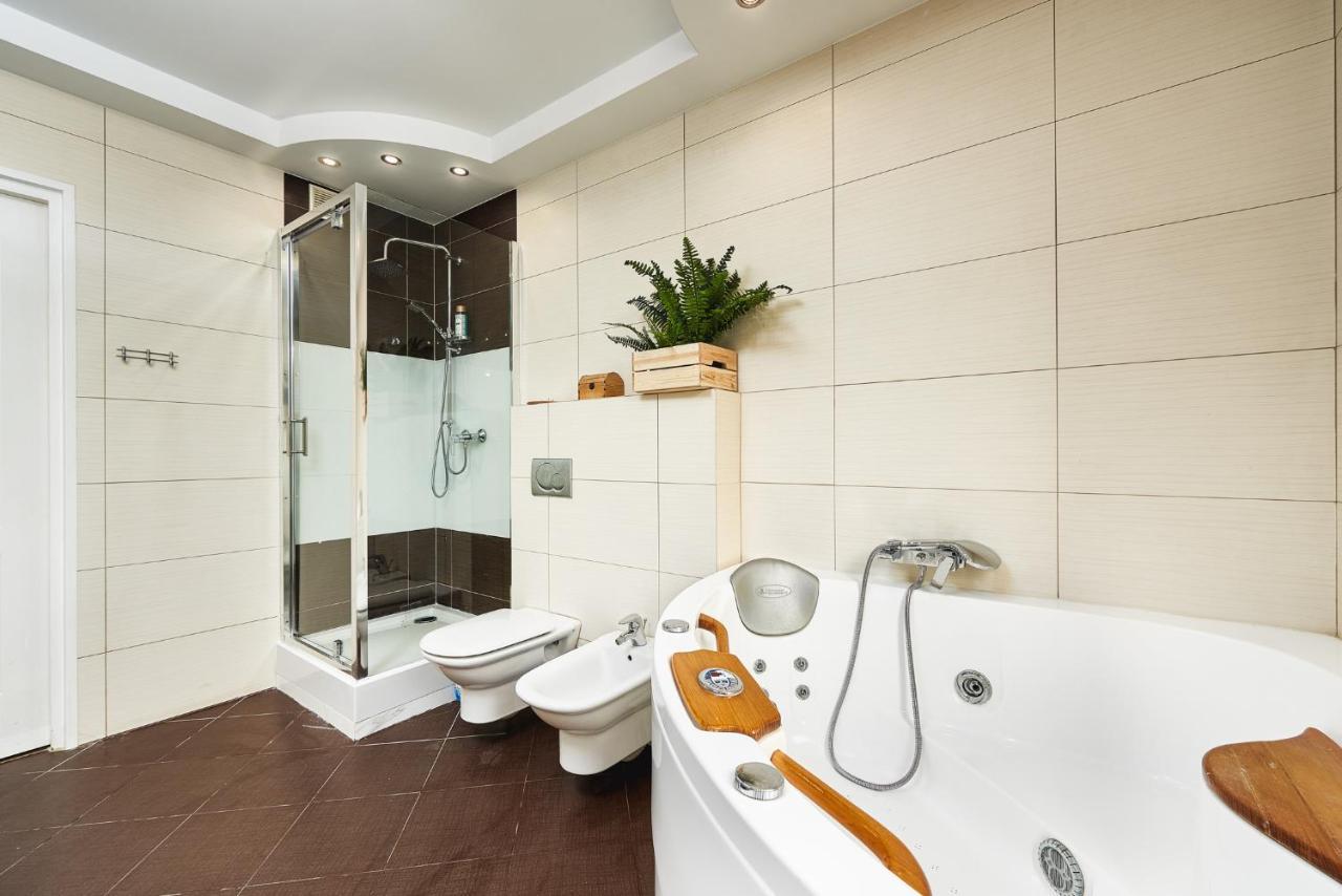 Lumina Spacious Apartment Near The Railway Station Warszawa Eksteriør billede